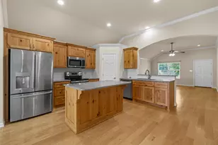 637 Hoffmeyer Ln, Robinson, TX 76706 - Photo 9
