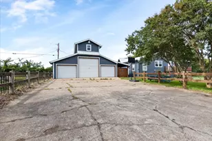 241 Rs County Rd 1534, Point, TX 75472 - Photo 31