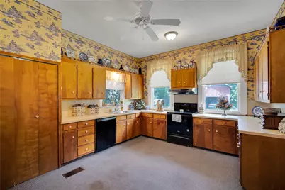 615 E Franklin Street, Hillsboro, TX 76645 - Photo 13