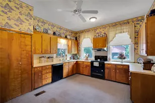 615 E Franklin St, Hillsboro, TX 76645 - Photo 13