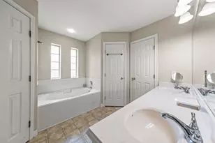104 W Jade Dr, Hewitt, TX 76643 - Photo 11