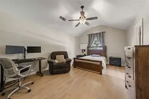 104 W Jade Dr, Hewitt, TX 76643 - Photo 9