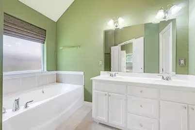520 Chateau Court, Denton, TX 76209 - Photo 19