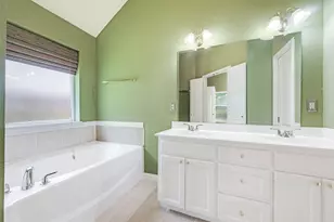 520 Chateau Ct, Denton, TX 76209 - Photo 19