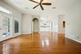 520 Chateau Ct, Denton, TX 76209 - Photo 9