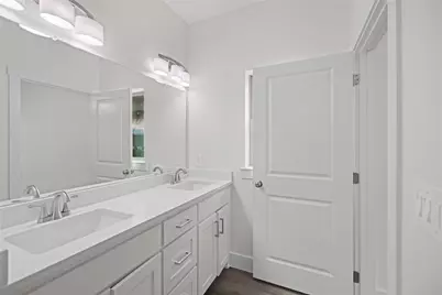 209 W Bonham Street, Tom Bean, TX 75489 - Photo 15
