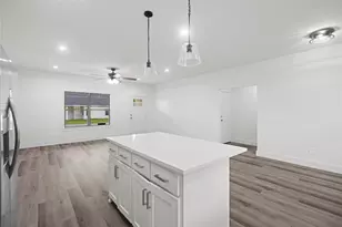 209 W Bonham St, Tom Bean, TX 75489 - Photo 13