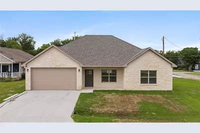 209 W Bonham Street, Tom Bean, TX 75489 - Photo 1