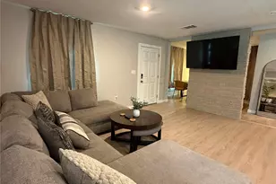 1406 Mentor, Dallas, TX 75216 - Photo 5