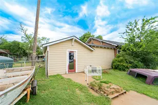 1211 W Hullum St, Breckenridge, TX 76424 - Photo 25