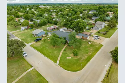 1211 W Hullum Street, Breckenridge, TX 76424 - Photo 29