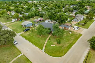 1211 W Hullum St, Breckenridge, TX 76424 - Photo 29