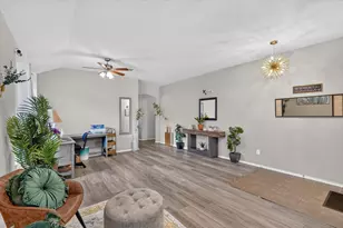 1731 Overlook Dr, Lancaster, TX 75146 - Photo 7