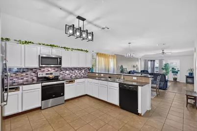 1731 Overlook Drive, Lancaster, TX 75146 - Photo 11