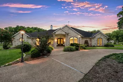 1340 Autumn Oaks Circle, China Spring, TX 76633 - Photo 1