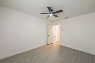 4405 Jenny Ln, Garland, TX 75042 - Photo 11