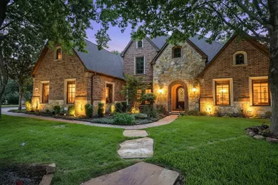 910 Belclaire Circle, Cedar Hill, TX 75104 - Photo 1