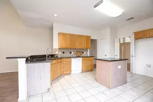 206 Howley Ct, Irving, TX 75063 - Photo 9