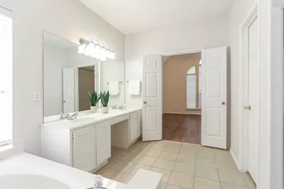 206 Howley Court, Irving, TX 75063 - Photo 13