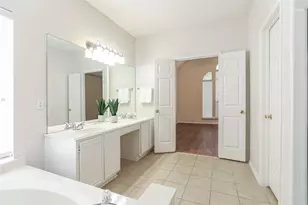 206 Howley Ct, Irving, TX 75063 - Photo 13
