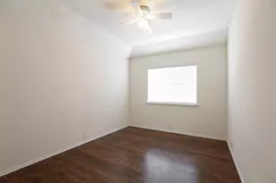 206 Howley Ct, Irving, TX 75063 - Photo 17