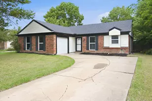3909 Dogwood Ct, Fort Worth, TX 76137 - Photo 25