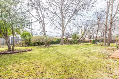 8556 Westfield Drive, Dallas, TX 75243 - Photo 21