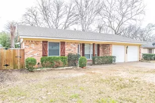 8556 Westfield Dr, Dallas, TX 75243 - Photo 3