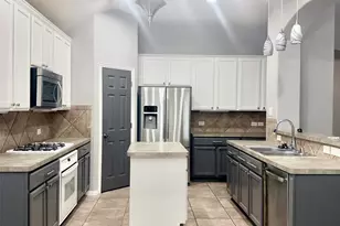 3308 Marymount Dr, Denton, TX 76210 - Photo 5