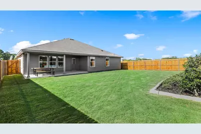 420 Sunflower Trail, Cleburne, TX 76033 - Photo 33
