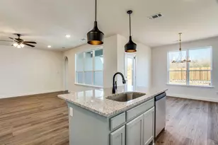2405 Donella Dr, Denton, TX 76207 - Photo 7