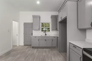 5120 Elgin St, Fort Worth, TX 76105 - Photo 9