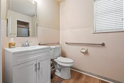 2204 Park Springs Boulevard, Arlington, TX 76013 - Photo 11