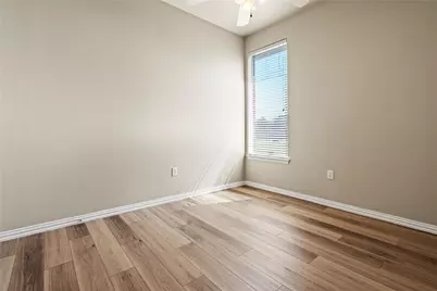 2204 Park Springs Boulevard, Arlington, TX 76013 - Photo 9