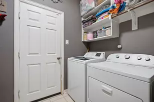 7670 Greenvalley Ln, Frisco, TX 75033 - Photo 33
