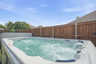 7670 Greenvalley Ln, Frisco, TX 75033 - Photo 3