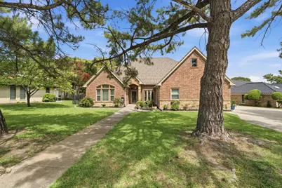 325 Driftwood Court, Azle, TX 76020 - Photo 3