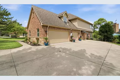 325 Driftwood Court, Azle, TX 76020 - Photo 5