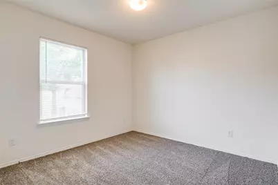 929 Glenndon Drive, Fort Worth, TX 76120 - Photo 9