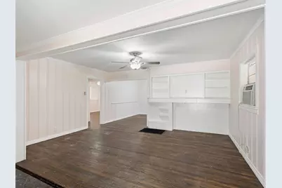 207 Hartsdale Drive, Dallas, TX 75211 - Photo 5