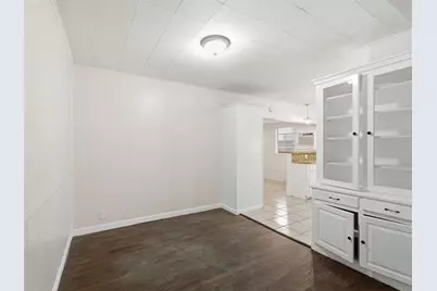 207 Hartsdale Drive, Dallas, TX 75211 - Photo 7
