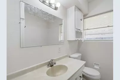 207 Hartsdale Drive, Dallas, TX 75211 - Photo 15