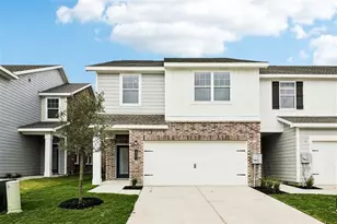 924 Penrose Dr, Cedar Hill, TX 75104 - Photo 1