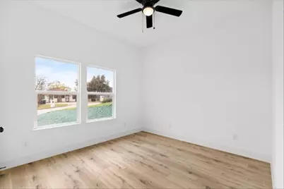 5516 Helmick Avenue, Fort Worth, TX 76107 - Photo 17