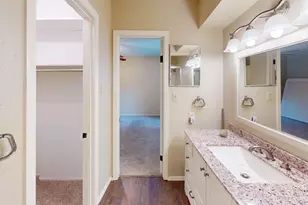 5809 Chimney Wood Cir, Fort Worth, TX 76112 - Photo 17
