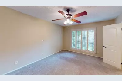 5809 Chimney Wood Circle, Fort Worth, TX 76112 - Photo 15