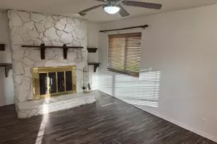 503 Franklin Dr, Euless, TX 76040 - Photo 3
