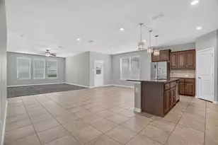 2529 Lavender Ln, Glenn Heights, TX 75154 - Photo 5