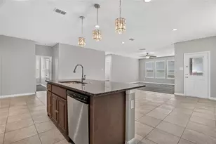 2529 Lavender Ln, Glenn Heights, TX 75154 - Photo 7
