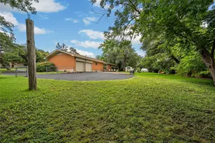 9609 Fair Cir, Woodway, TX 76712 - Photo 3